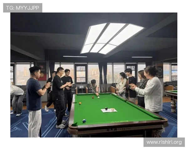 qy球友会中国官方网站提供最新球友交流平台和赛事信息,助你轻松结识志同道合的足球爱好者 qy球友会中国官方网站提供最新球友交流平台和赛事信息,助你轻松结识志同道合的足球爱好者