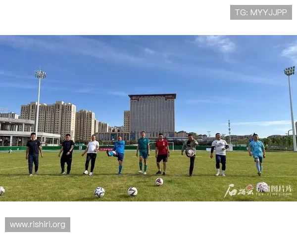 千亿球友会平台助你轻松找到志同道合的足球爱好者实现足球梦想 千亿球友会平台助你轻松找到志同道合的足球爱好者实现足球梦想